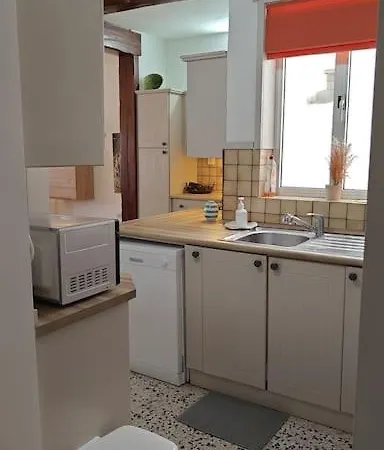 Stylish And Spacious Apartment Is-Swieqi