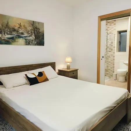 Stylish And Spacious Apartament *