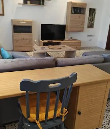 Apartment Stylish And Spacious *