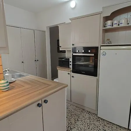 Stylish And Spacious Is-Swieqi
